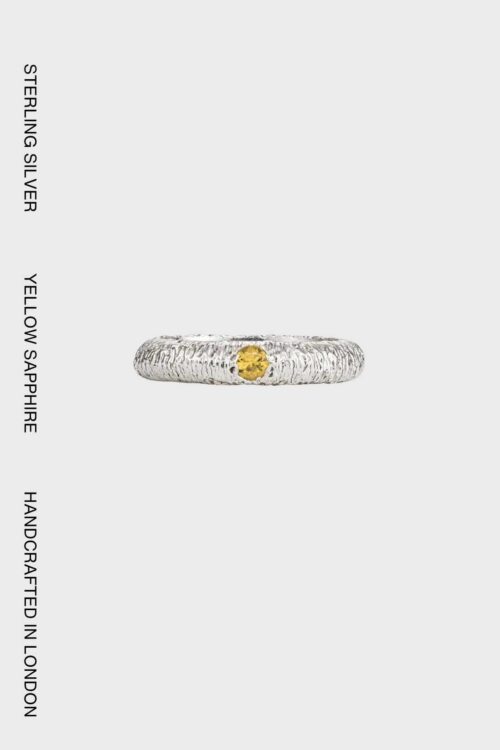 De Rosario Fenicio Ring 6 textured band ring with coloured sapphire in sterling silver